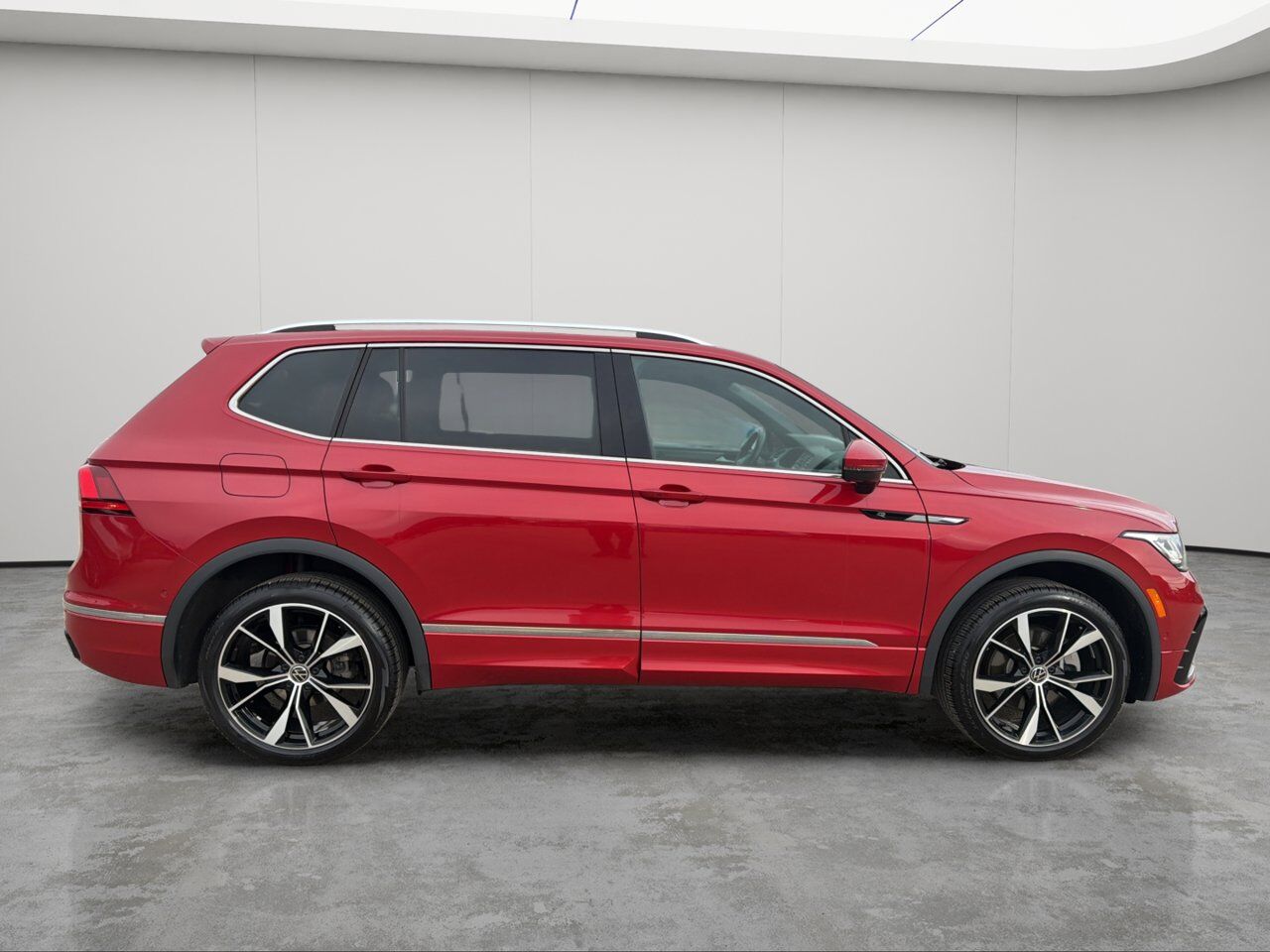2024 Volkswagen Tiguan Highline R-Line Sherwood Park AB