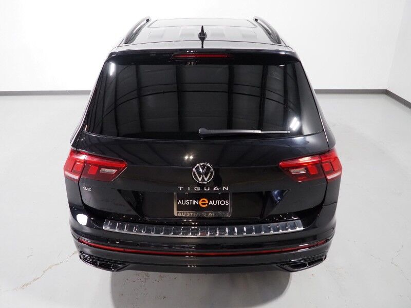 2024 Volkswagen Tiguan SE R-Line Black *ADAPTIVE CRUISE, SAFETY ALERTS, BACKUP-CAMERA, COLOR TOUCHSCREEN, PANORAMA MOONROOF, HEATED SEATS, POWER LIFTGATE, REMOTE START, 19 INCH ALLOYS, WIRELESS CHARGING, ANDROID & APPLE Round Rock TX