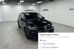 Volkswagen Tiguan SE R-Line Black Oshkosh WI