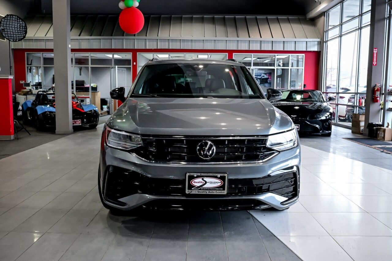 2024 Volkswagen Tiguan SE R-Line Black