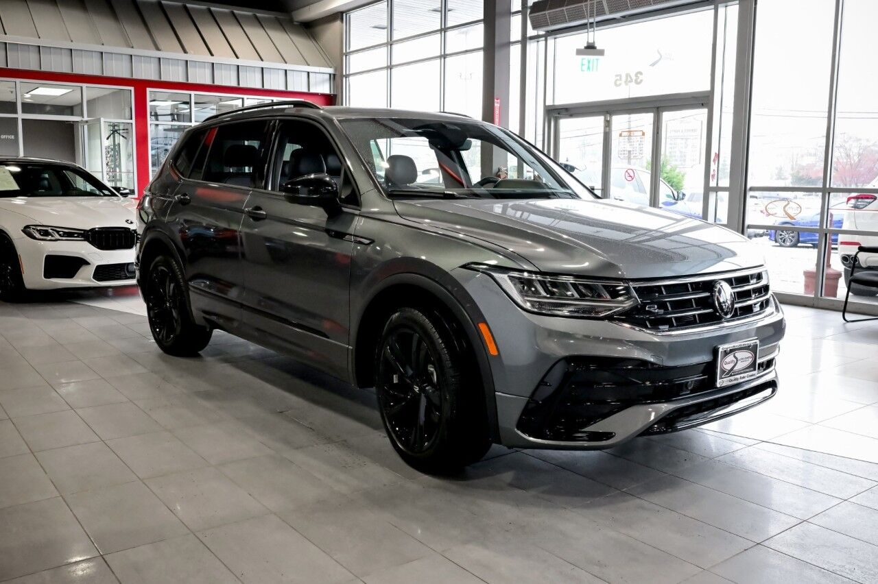 2024 Volkswagen Tiguan SE R-Line Black
