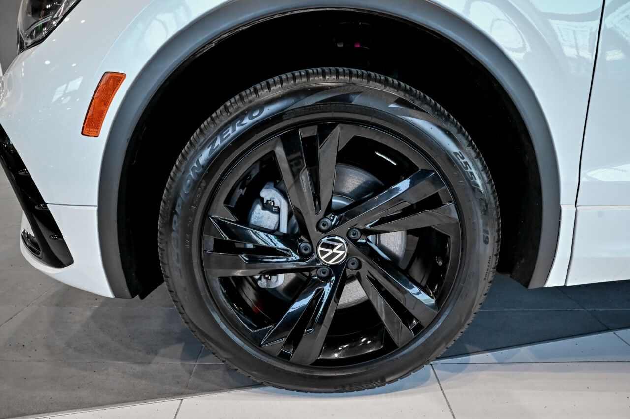 2024 Volkswagen Tiguan SE R-Line Black Springfield NJ