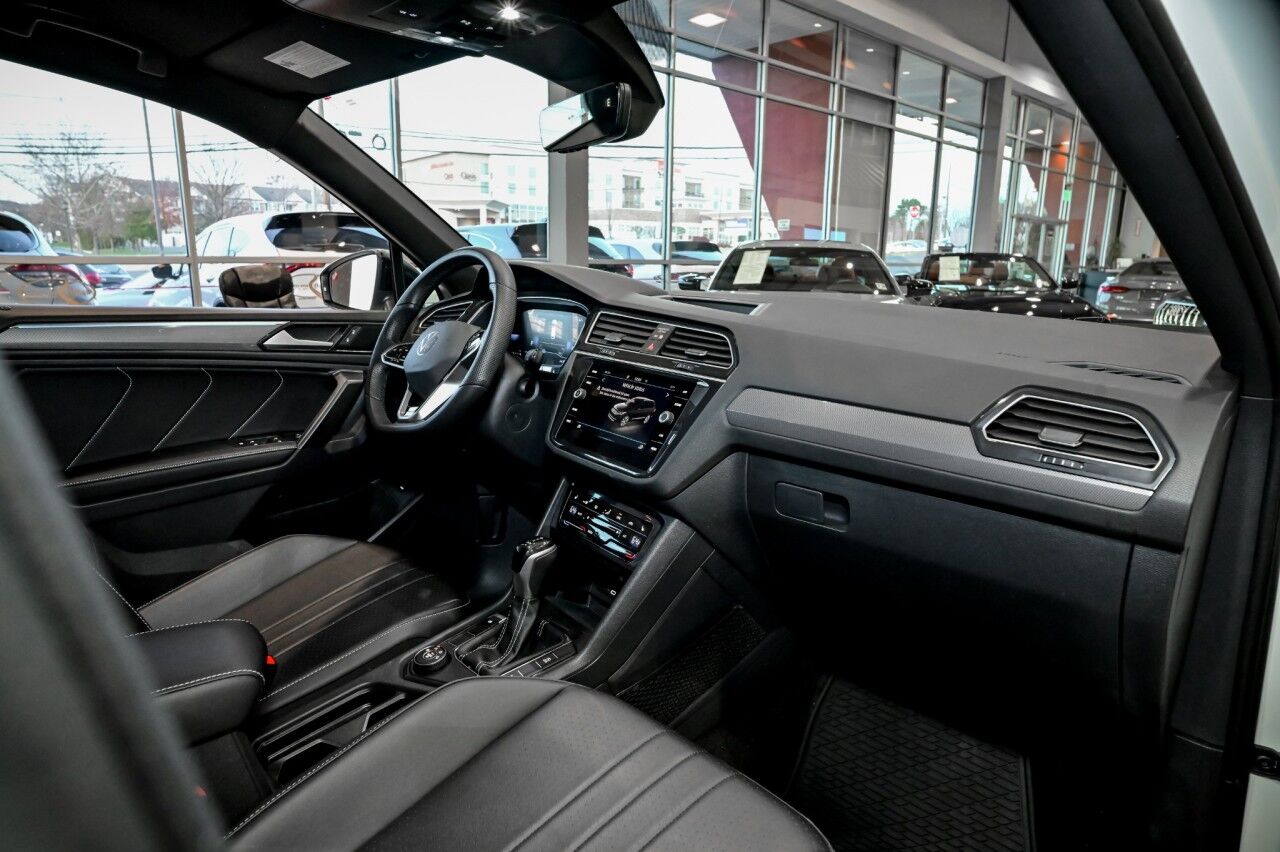 2024 Volkswagen Tiguan SE R-Line Black Springfield NJ