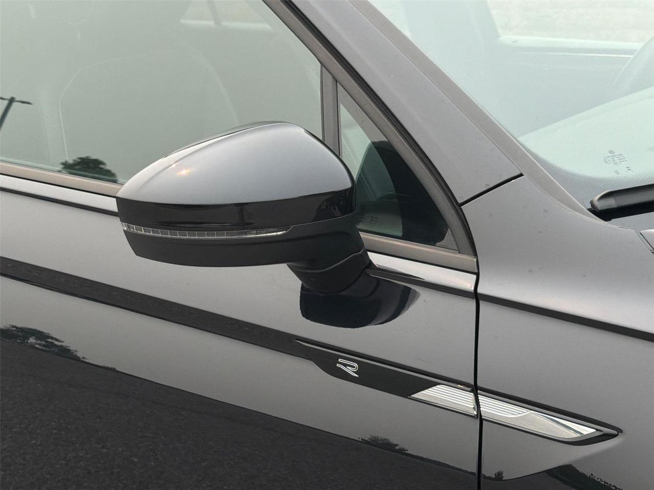 2024 Volkswagen Tiguan SE R-Line Black Hagerstown MD