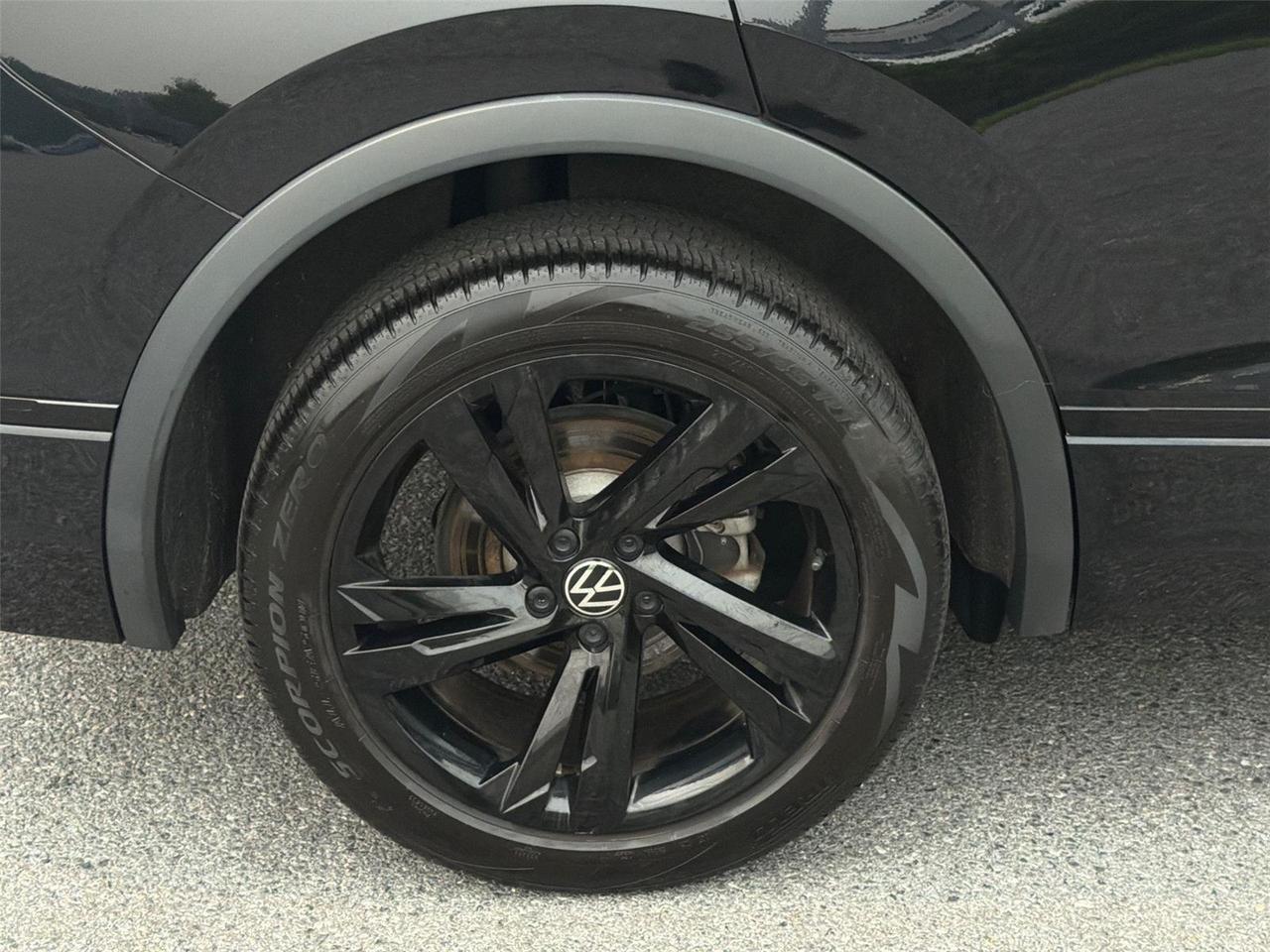 2024 Volkswagen Tiguan SE R-Line Black Hagerstown MD