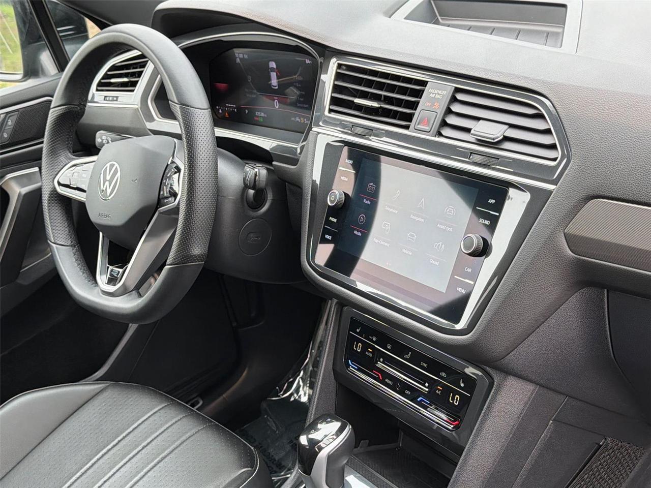 2024 Volkswagen Tiguan SE R-Line Black Hagerstown MD