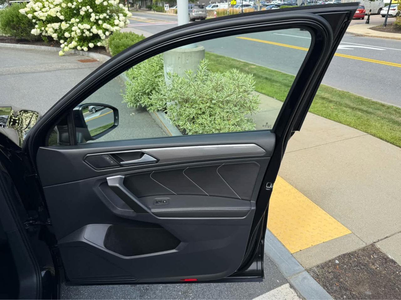 2024 Volkswagen Tiguan SE R-Line Black Wellesley MA