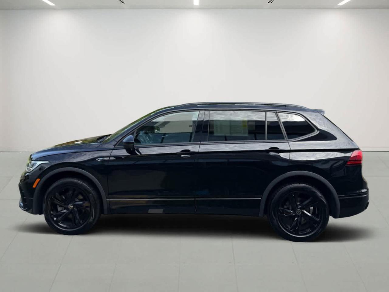 2024 Volkswagen Tiguan SE R-Line Black Wellesley MA