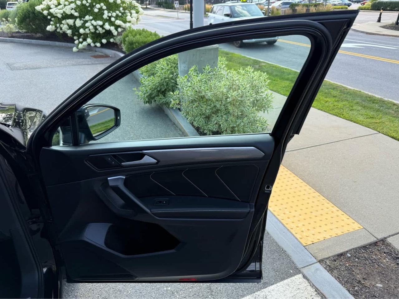 2024 Volkswagen Tiguan SE R-Line Black Wellesley MA