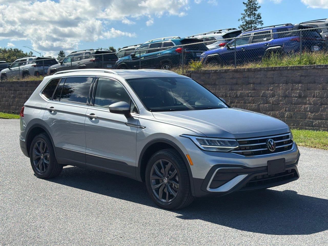 2024 Volkswagen Tiguan SE