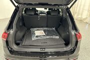 2024 Volkswagen Tiguan SEL R-Line Oshkosh WI