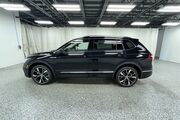 2024 Volkswagen Tiguan SEL R-Line Oshkosh WI