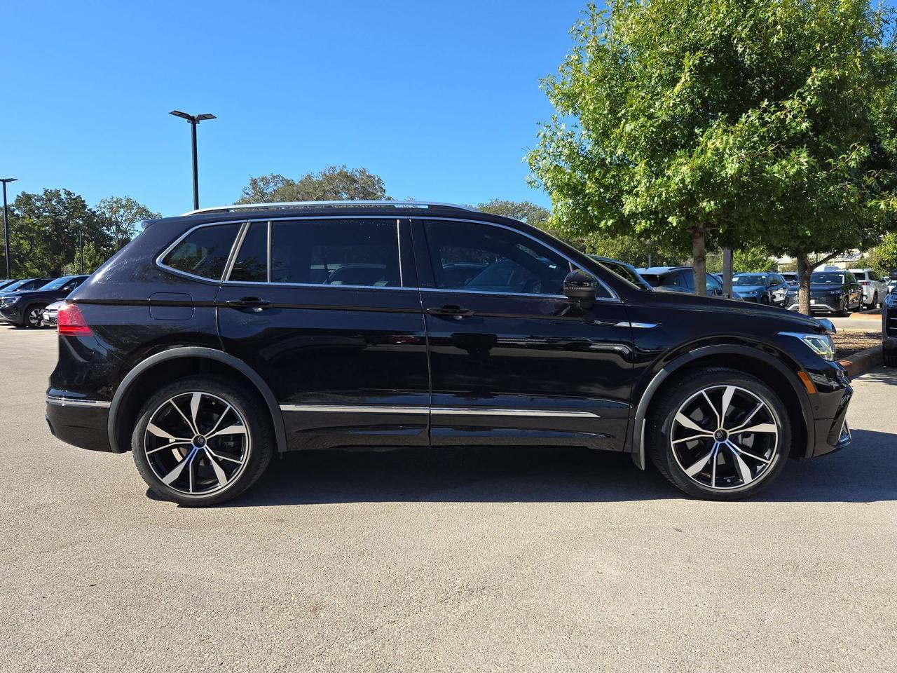 2024 Volkswagen Tiguan SEL R-Line