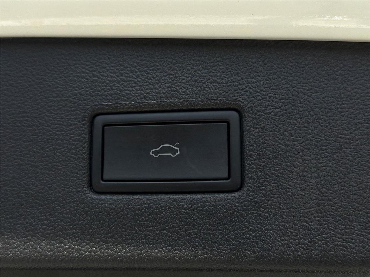 2024 Volkswagen Tiguan SEL R-Line Hagerstown MD