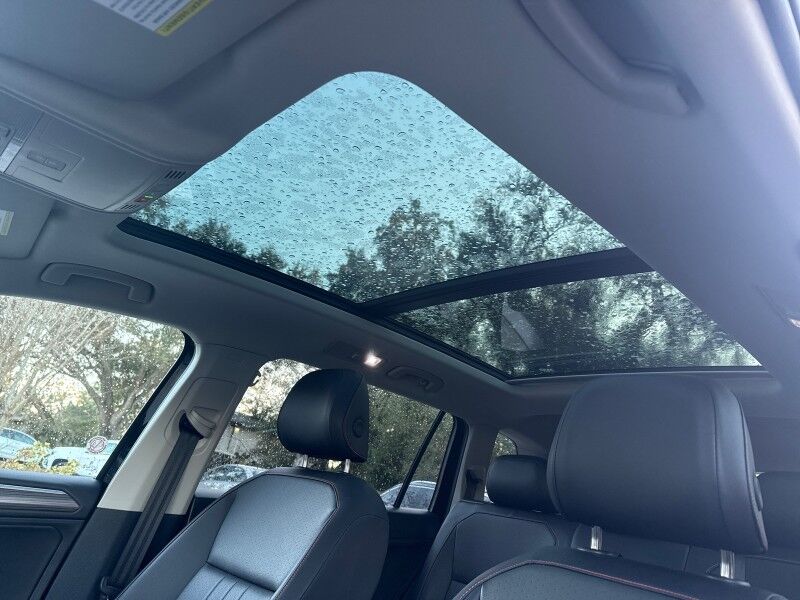 2024 Volkswagen Tiguan Wolfsburg Edition w/THREE-ROW LTHR & PANO SUNROOF Seffner FL