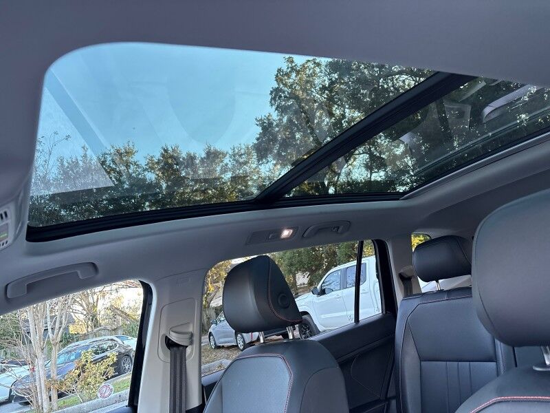 2024 Volkswagen Tiguan Wolfsburg Edition w/THREE-ROW LTHR & PANO SUNROOF Seffner FL
