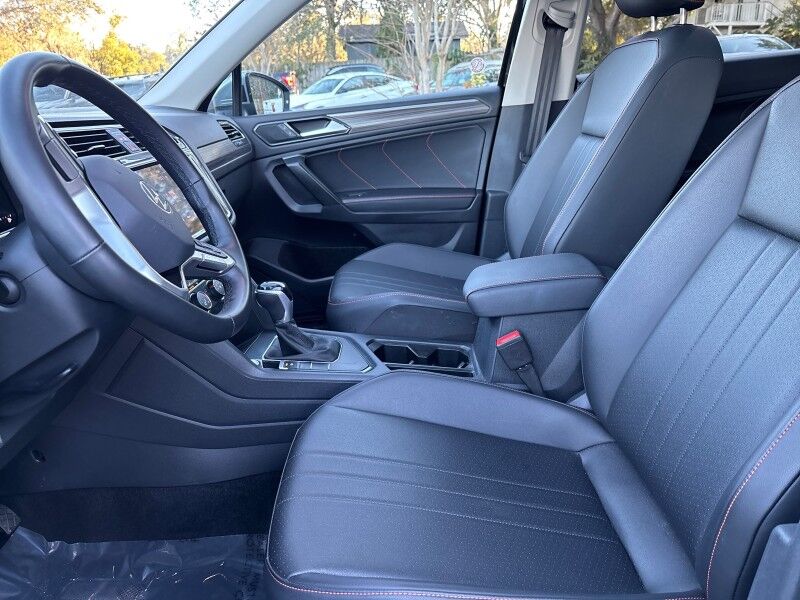 2024 Volkswagen Tiguan Wolfsburg Edition w/THREE-ROW LTHR & PANO SUNROOF Seffner FL