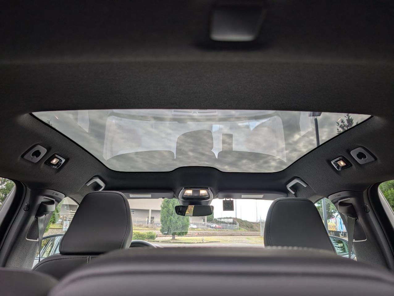 2024 Volvo C40 Recharge Dual Motor AWD ULTIMATE | 402hp, HK Premium Audio, Pilot Assist, 360° Cam, 4 Heated Seats & Wheel Portland OR