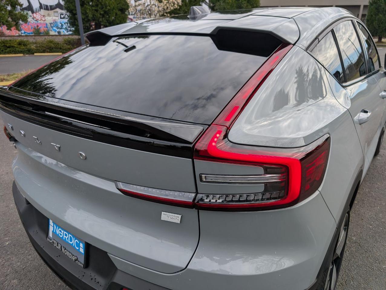 2024 Volvo C40 Recharge Dual Motor AWD ULTIMATE | 402hp, HK Premium Audio, Pilot Assist, 360° Cam, 4 Heated Seats & Wheel Portland OR