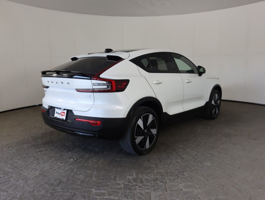 2024 Volvo C40 Recharge Pure Electric Twin AWD Core Maumee OH