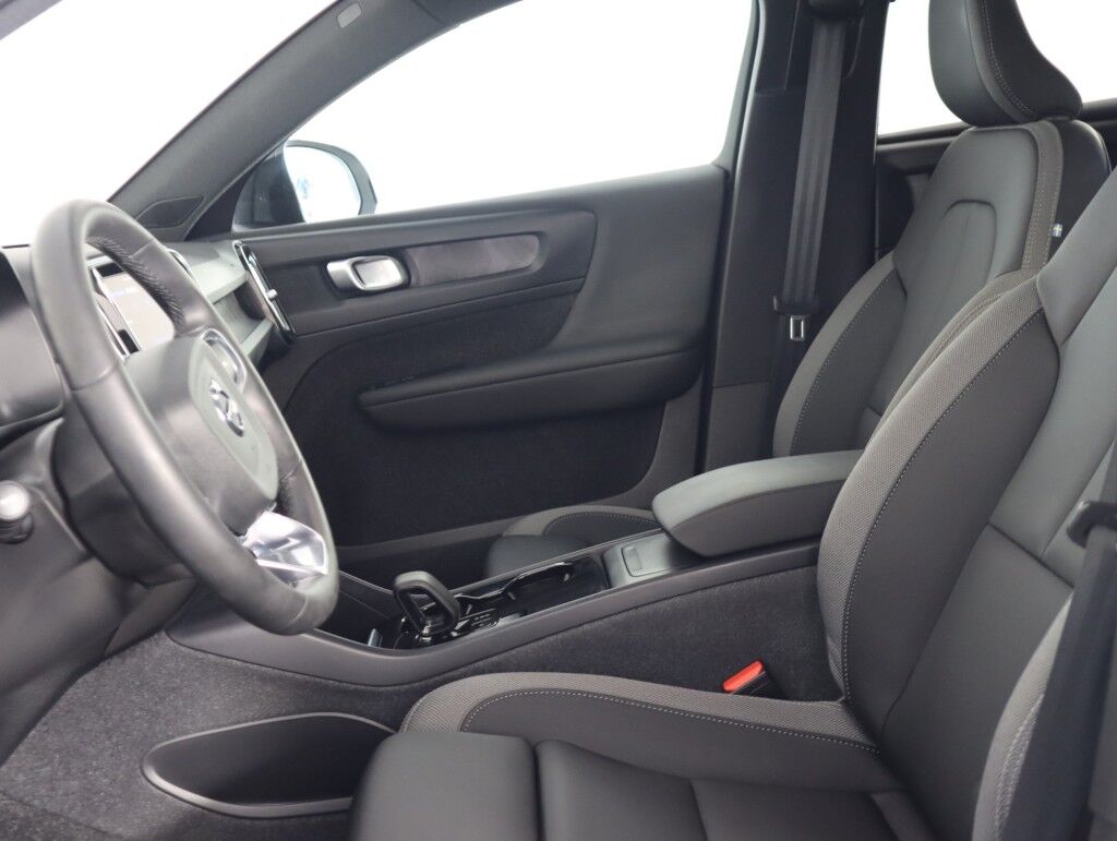 2024 Volvo C40 Recharge Pure Electric Twin AWD Core Maumee OH