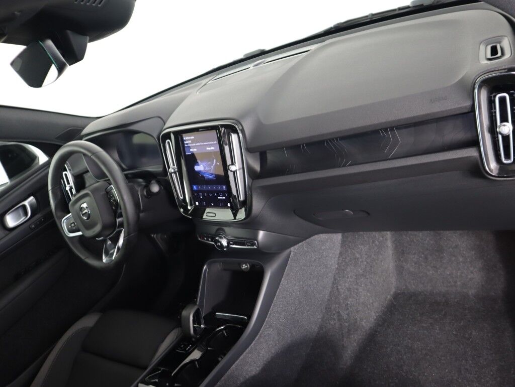 2024 Volvo C40 Recharge Pure Electric Twin AWD Core Maumee OH