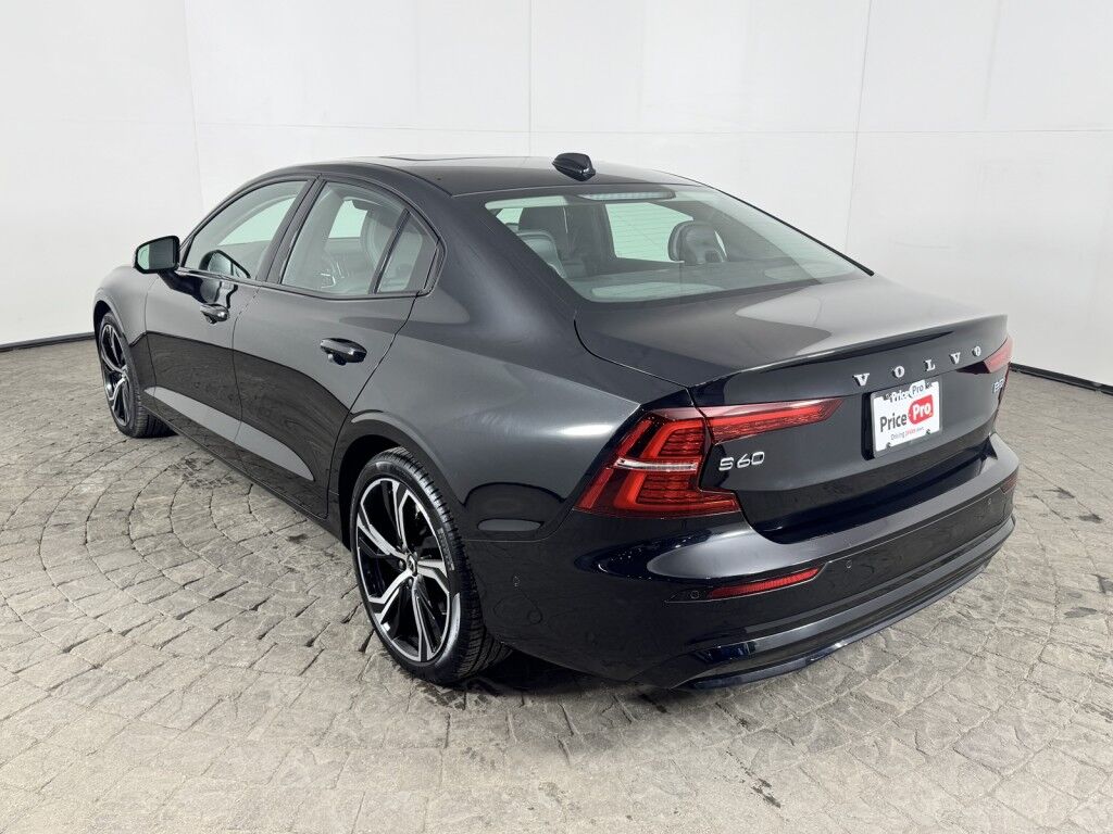 2024 Volvo S60 AWD Plus Dark Theme Maumee OH