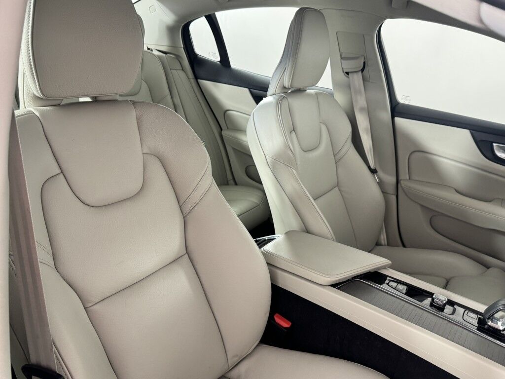 2024 Volvo S60 AWD Ultimate Dark Theme Maumee OH