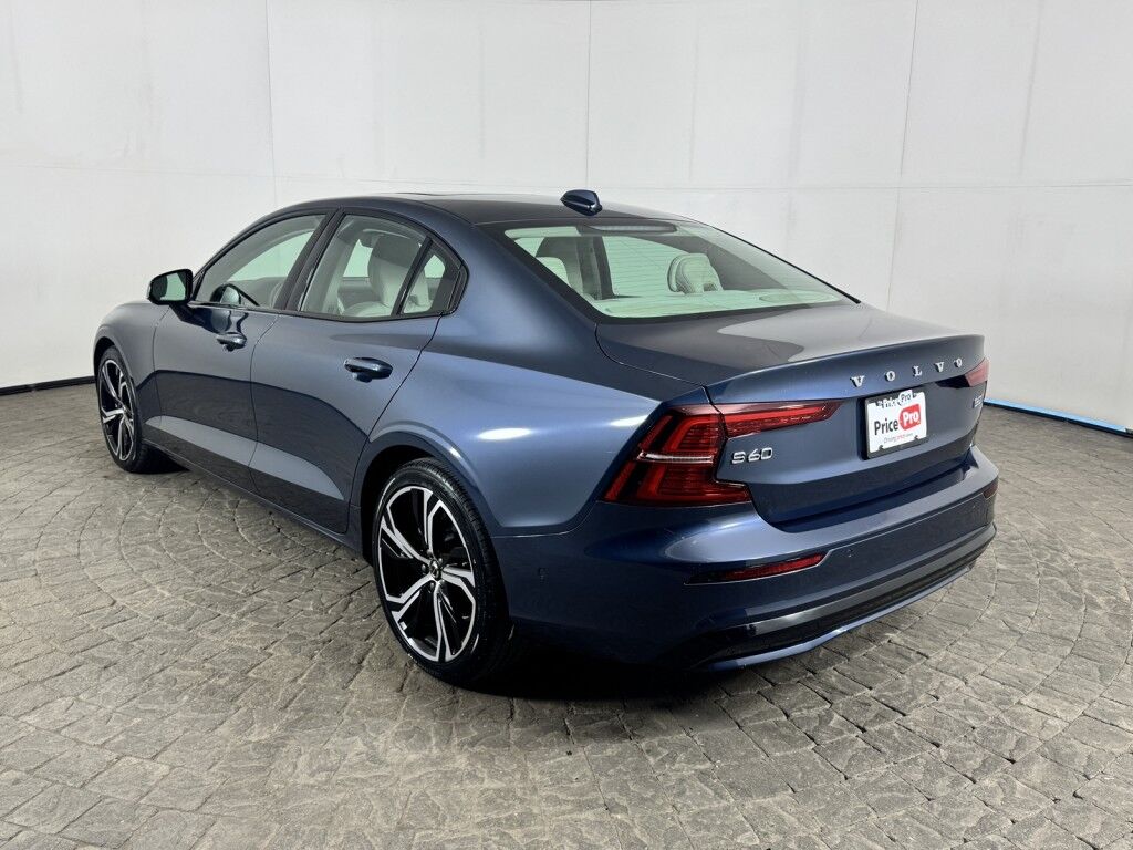 2024 Volvo S60 AWD Ultimate Dark Theme Maumee OH