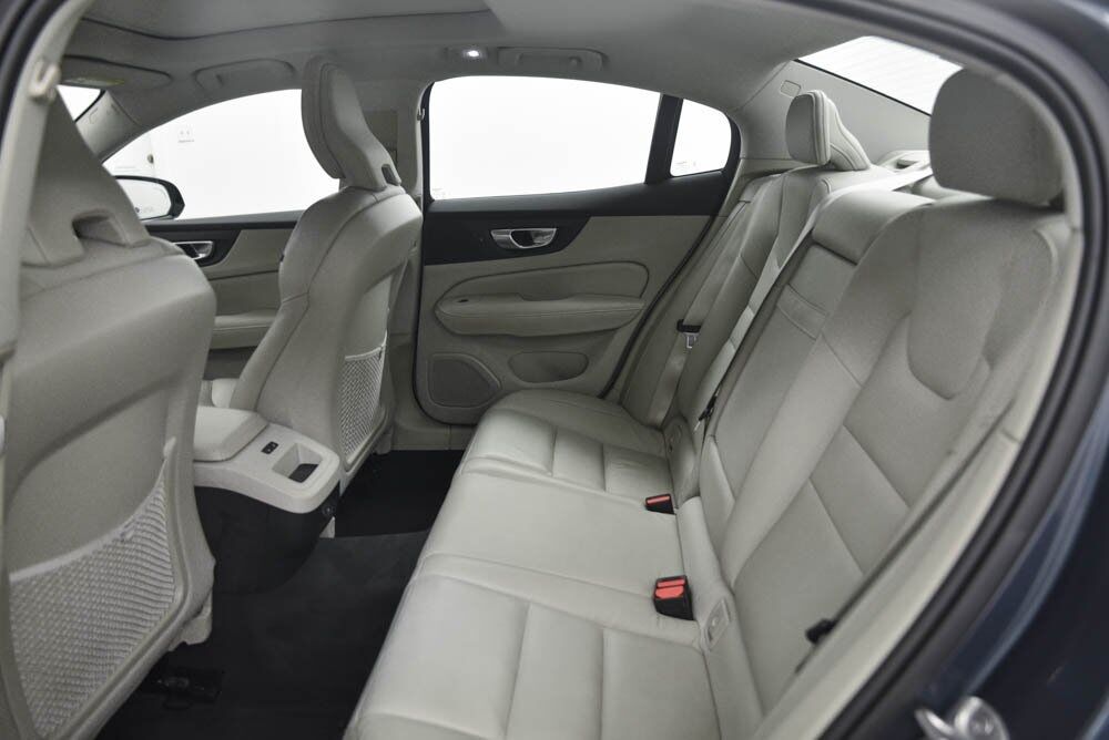 2024 Volvo S60 B5 Core Dark Theme Akron OH