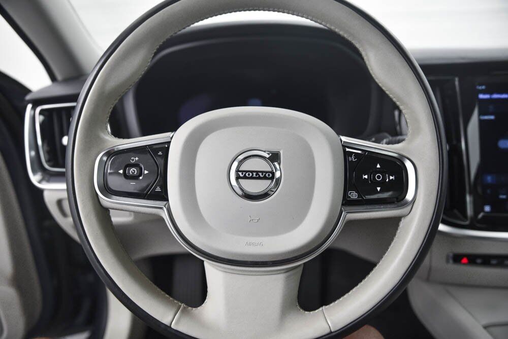2024 Volvo S60 B5 Core Dark Theme Akron OH