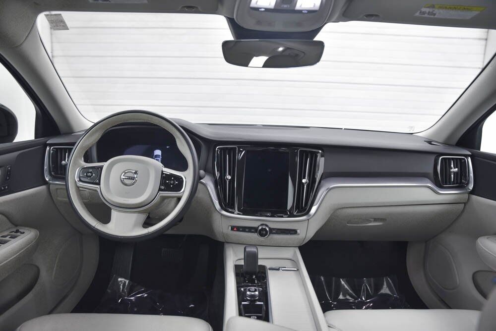 2024 Volvo S60 B5 Core Dark Theme Akron OH