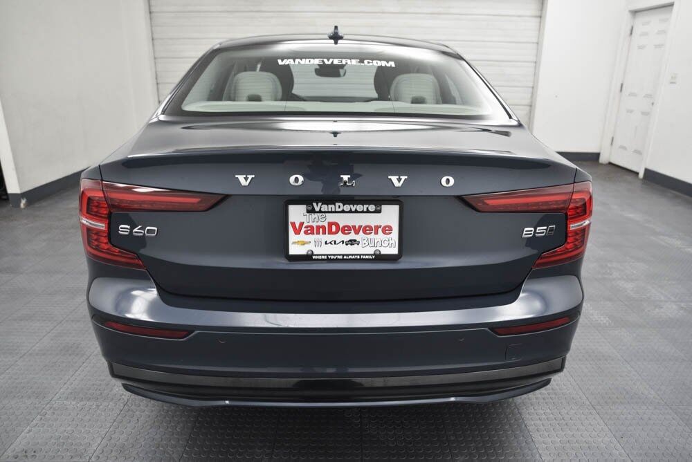 2024 Volvo S60 B5 Core Dark Theme Akron OH