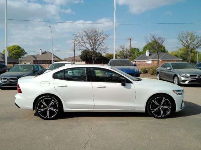 2024 Volvo S60 B5 Core Dark Theme Plano TX