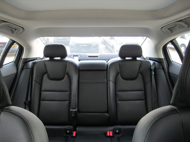 2024 Volvo S60 B5 Core Dark Theme Plano TX