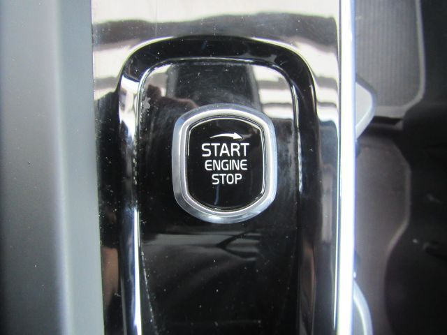 2024 Volvo S60 B5 Core Dark Theme Plano TX
