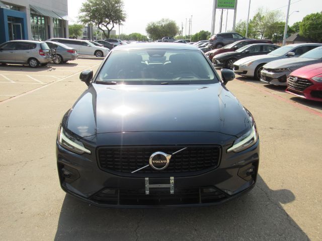 2024 Volvo S60 B5 Core Dark Theme Plano TX