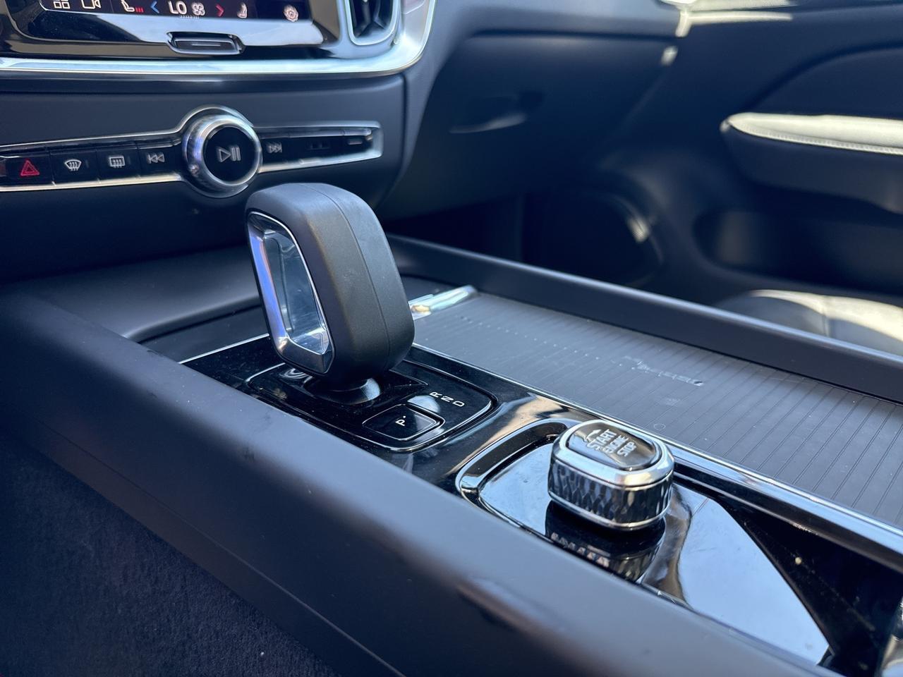 2024 Volvo S60 B5 Core Dark Theme Bend OR
