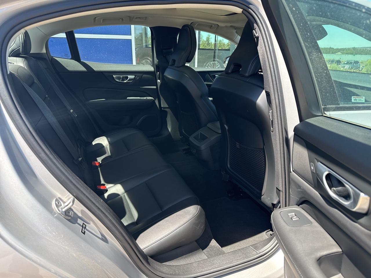 2024 Volvo S60 B5 Core Dark Theme Bend OR