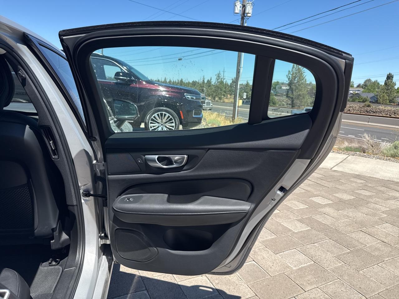 2024 Volvo S60 B5 Core Dark Theme Bend OR