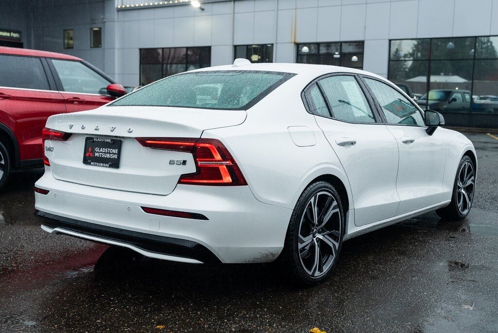 2024 Volvo S60 B5 Core Dark Theme Milwaukie OR