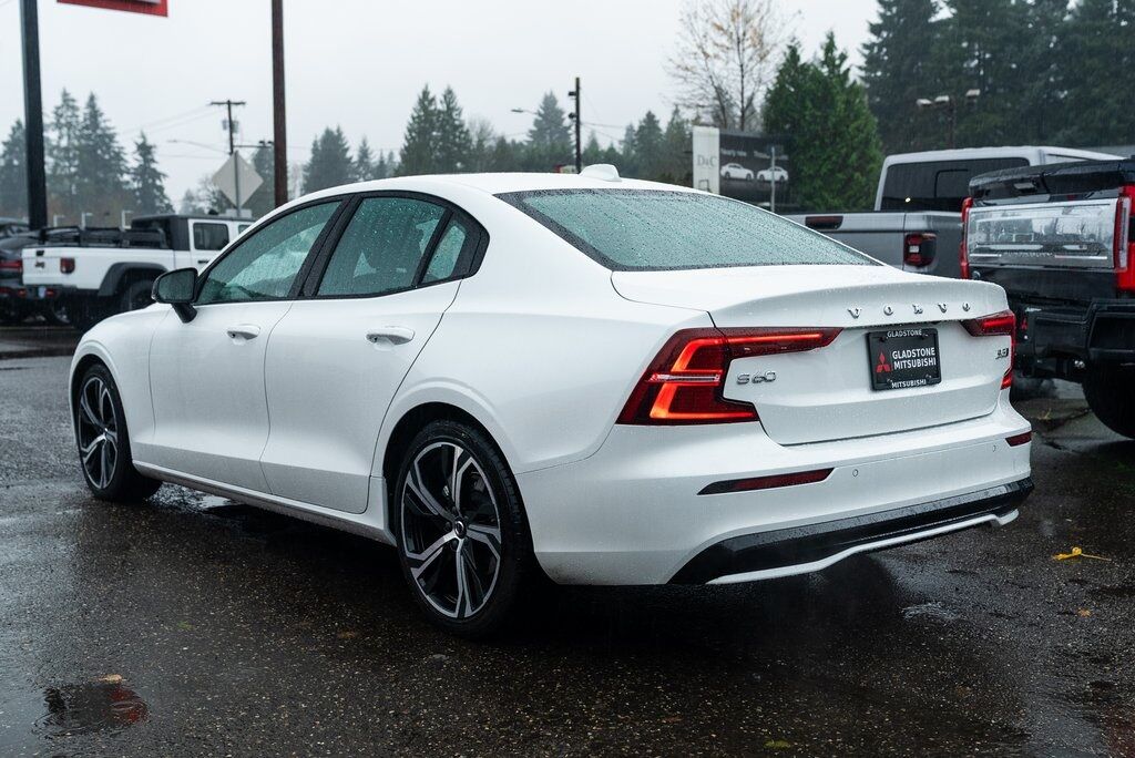 2024 Volvo S60 B5 Core Dark Theme Milwaukie OR