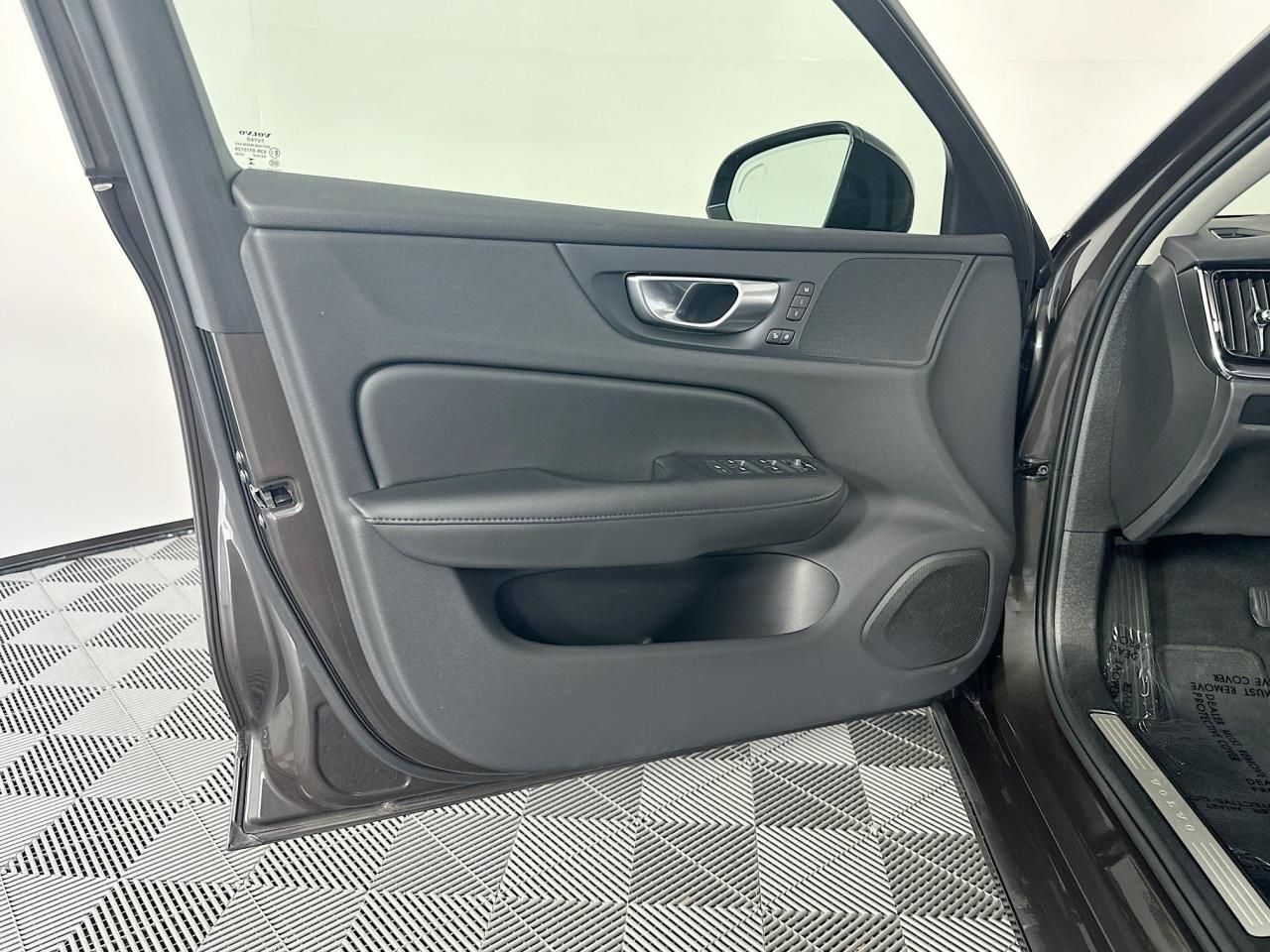 2024 Volvo S60 B5 Core Dark Theme Tacoma WA