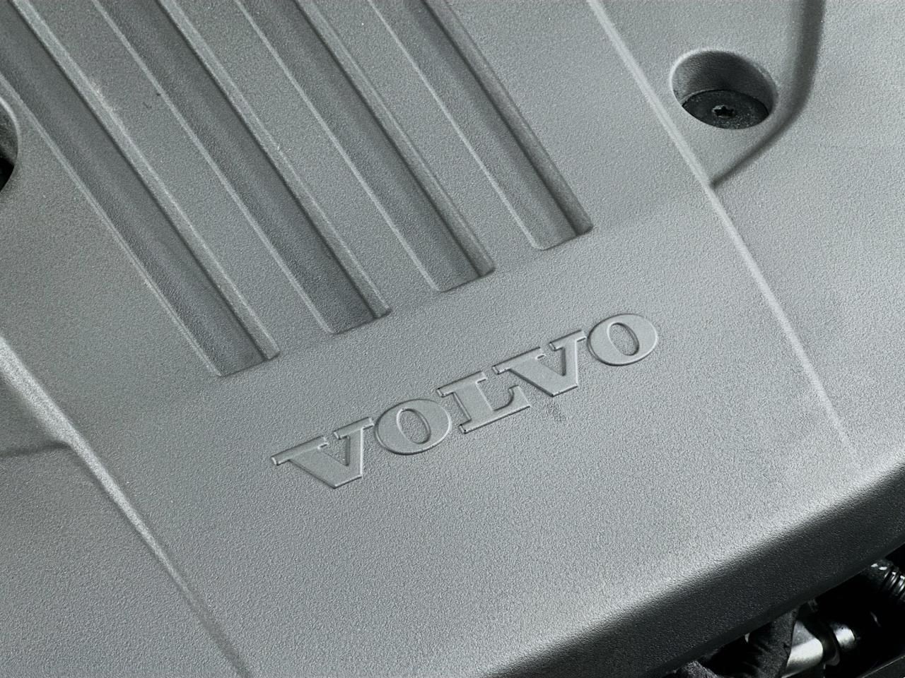 2024 Volvo S60 B5 Core Dark Theme Tacoma WA