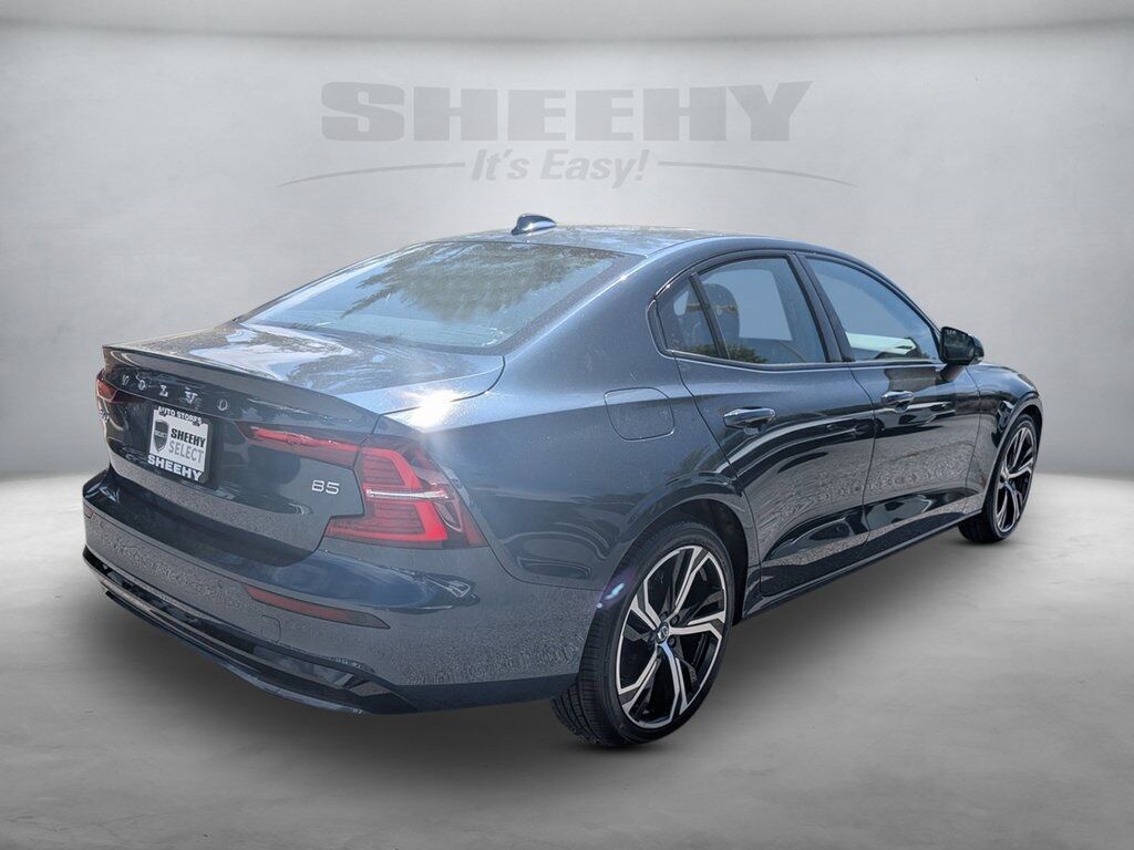 2024 Volvo S60 B5 Core Dark Theme Hagerstown MD