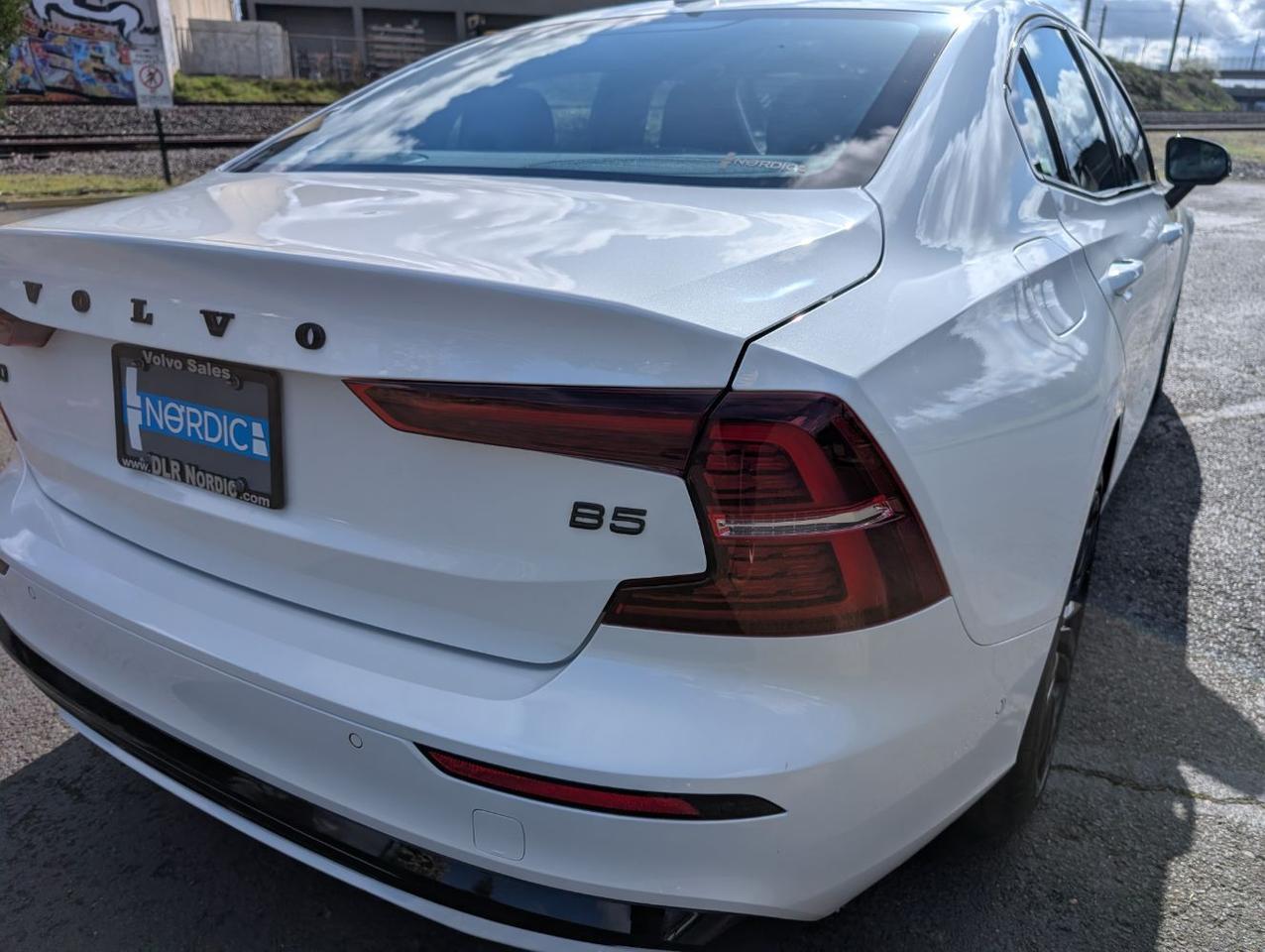 2024 Volvo S60 B5 Hybrid PLUS Black Edition | High Performance Audio, Pilot Assist, 360 Cam & Google Built In Portland OR