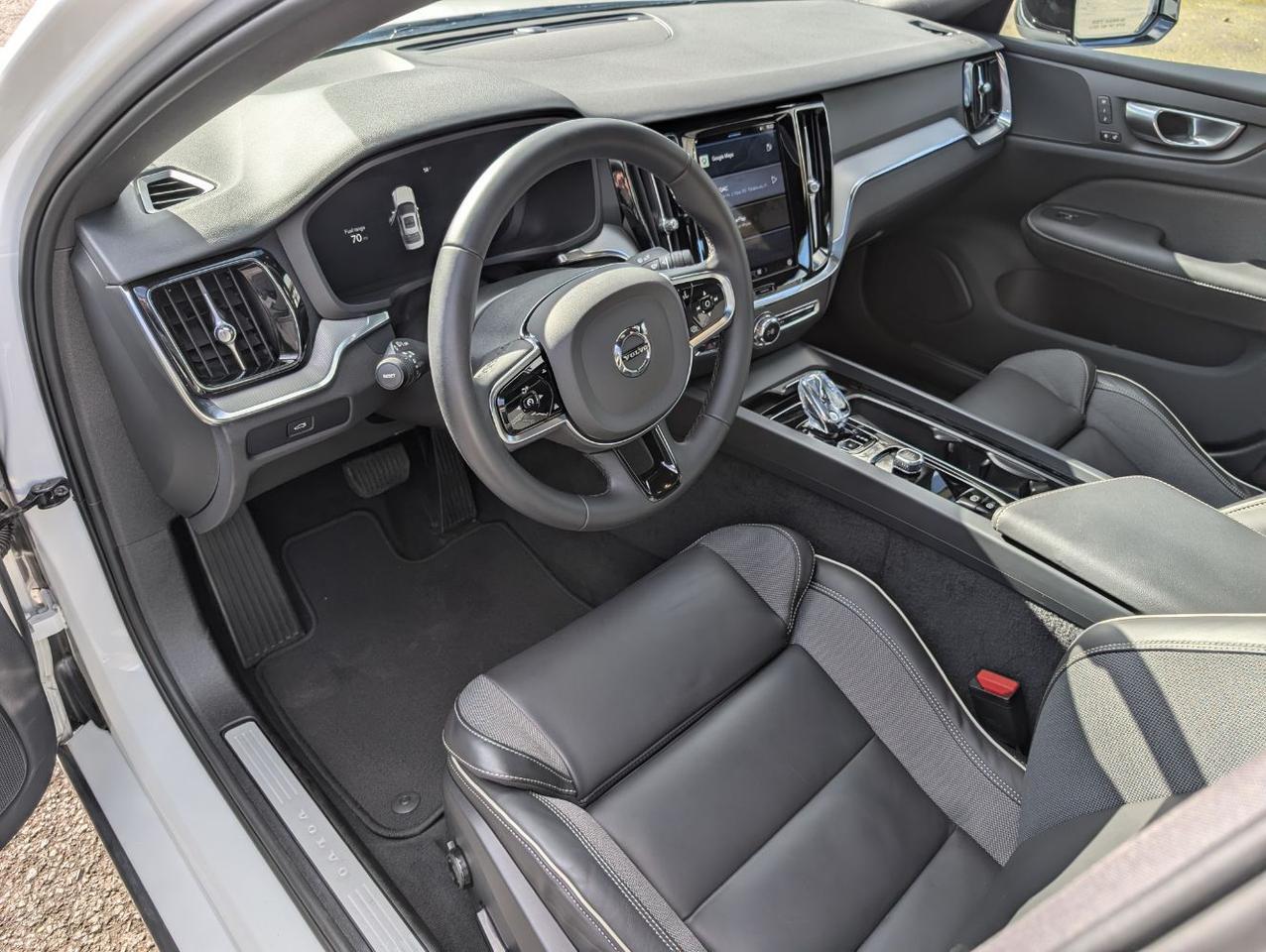 2024 Volvo S60 B5 Hybrid PLUS Black Edition | High Performance Audio, Pilot Assist, 360 Cam & Google Built In Portland OR