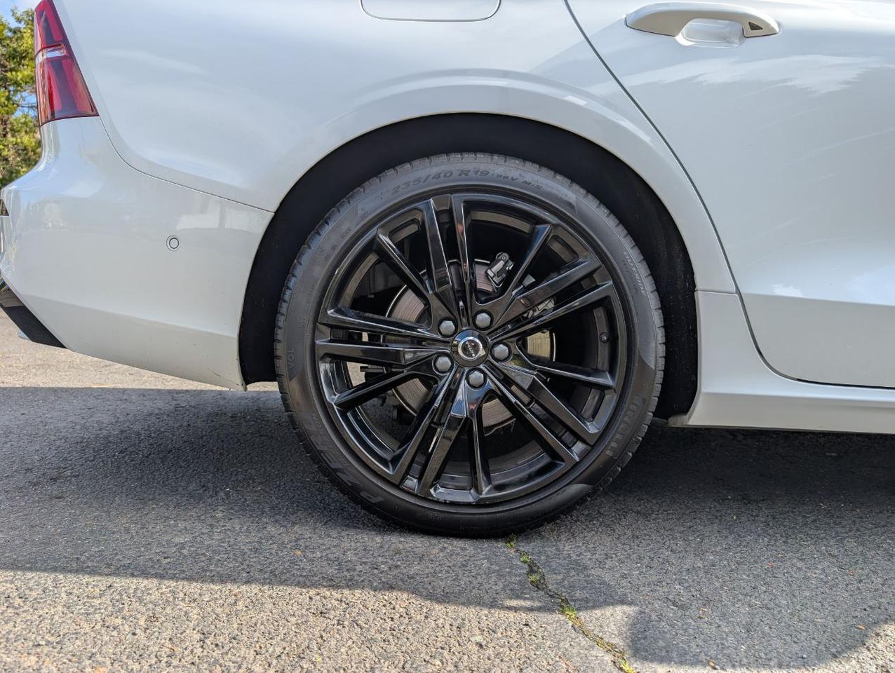 2024 Volvo S60 B5 Hybrid PLUS Black Edition | High Performance Audio, Pilot Assist, 360 Cam & Google Built In Portland OR
