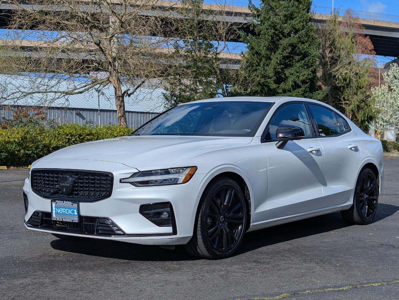 2024 Volvo S60 B5 Hybrid PLUS Black Edition | High Performance Audio, Pilot Assist, 360 Cam & Google Built In Portland OR