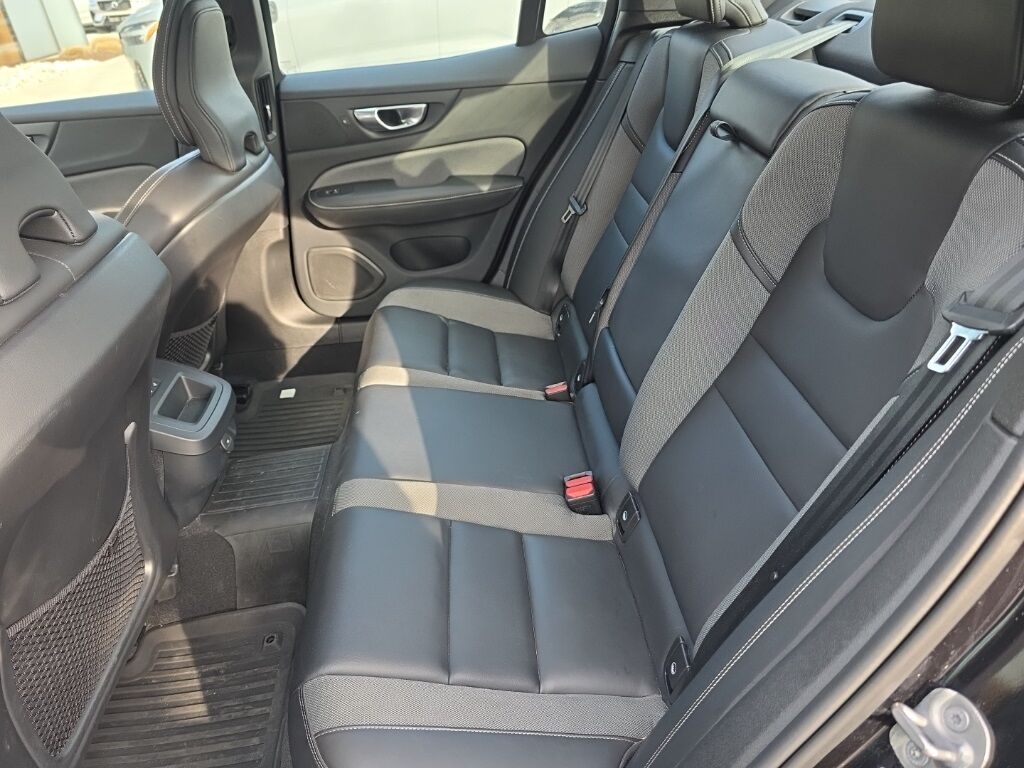 2024 Volvo S60 B5 Plus Black Edition Hunt Valley MD